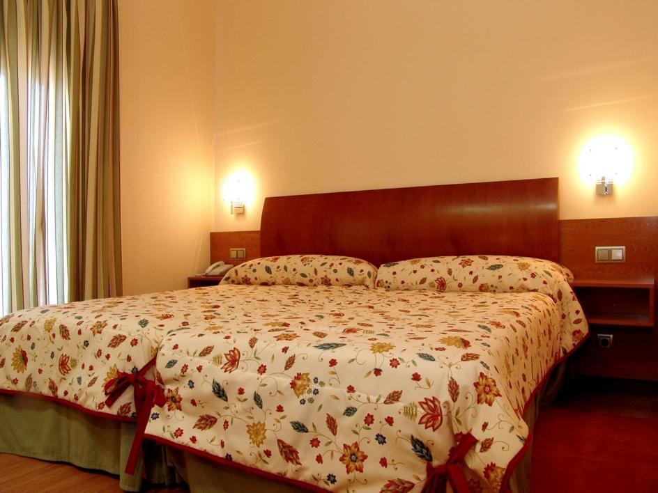 Complejo El Carrascal Otel Muñana Dış mekan fotoğraf